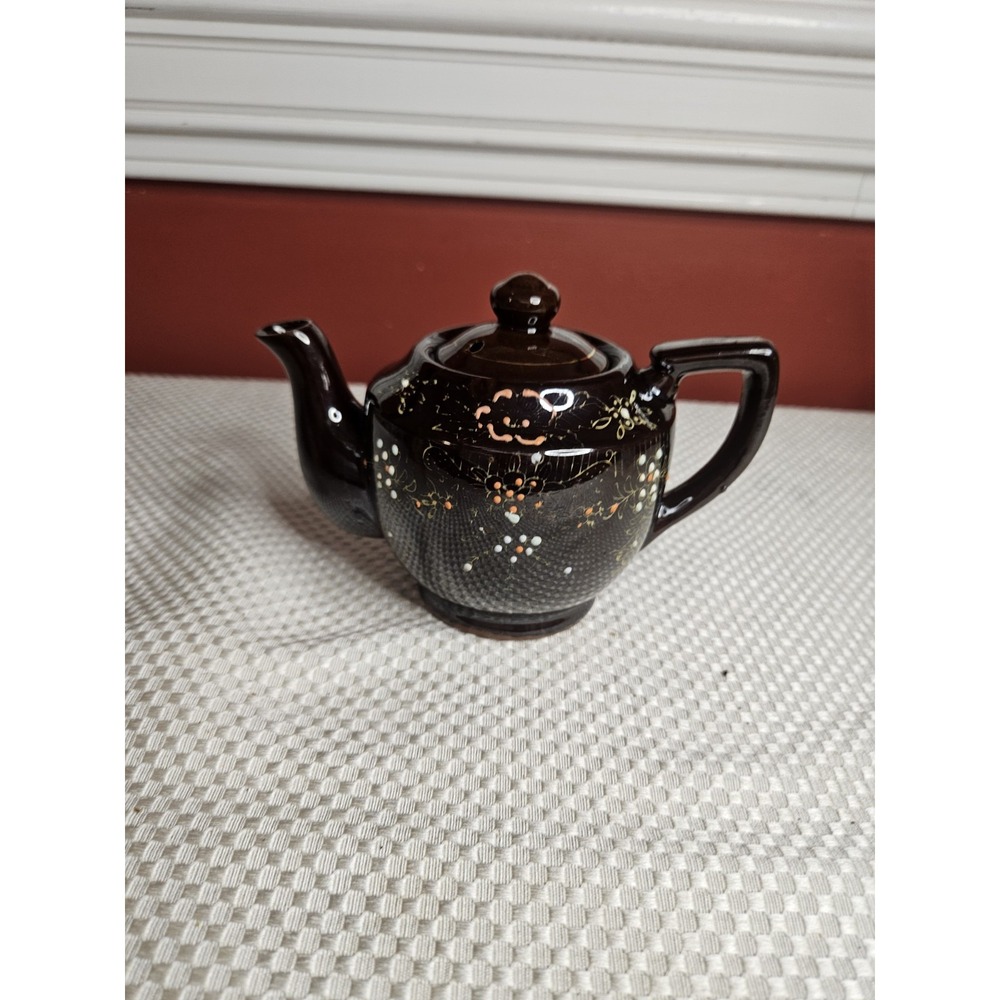 Vintage Japanese Moriage Redware Teapot Mid-Cent Hand Painted Brown Brown Betty
